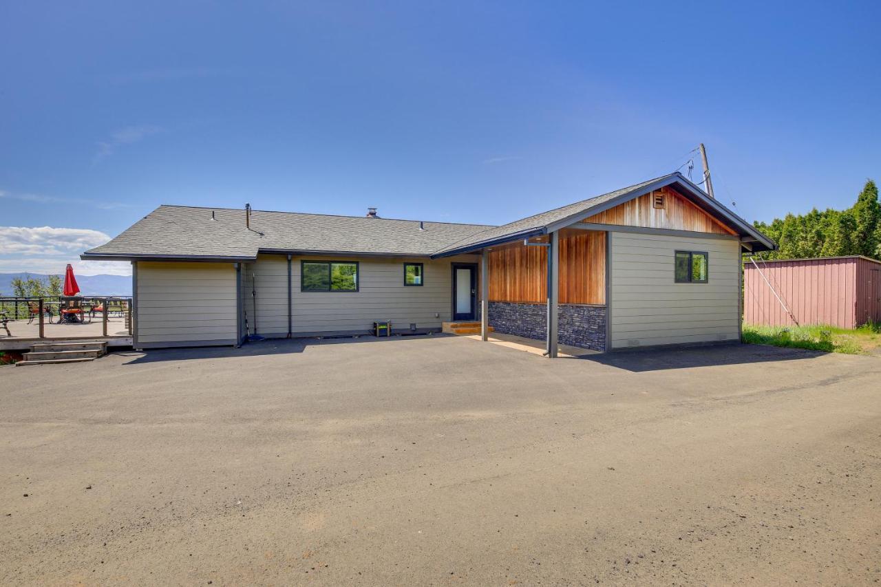 Modern Underwood Home With Deck And Mt Hood Views! Exterior photo